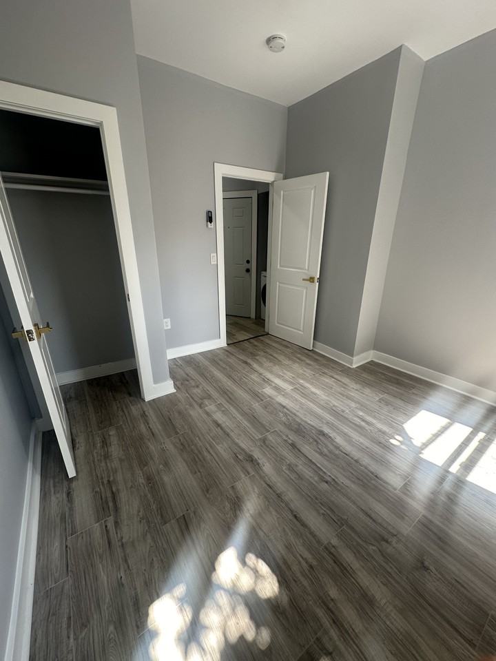 85 Zabriskie St #3 - Photo 7 of 8