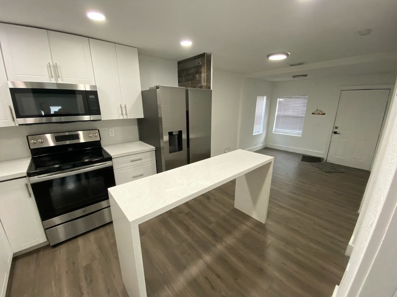 2987 Nw 44th St #NA - Photo 5 of 19