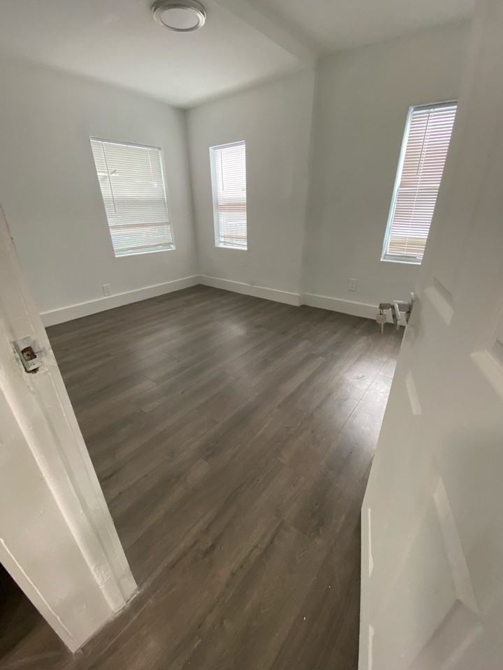 2987 Nw 44th St #NA - Photo 7 of 19