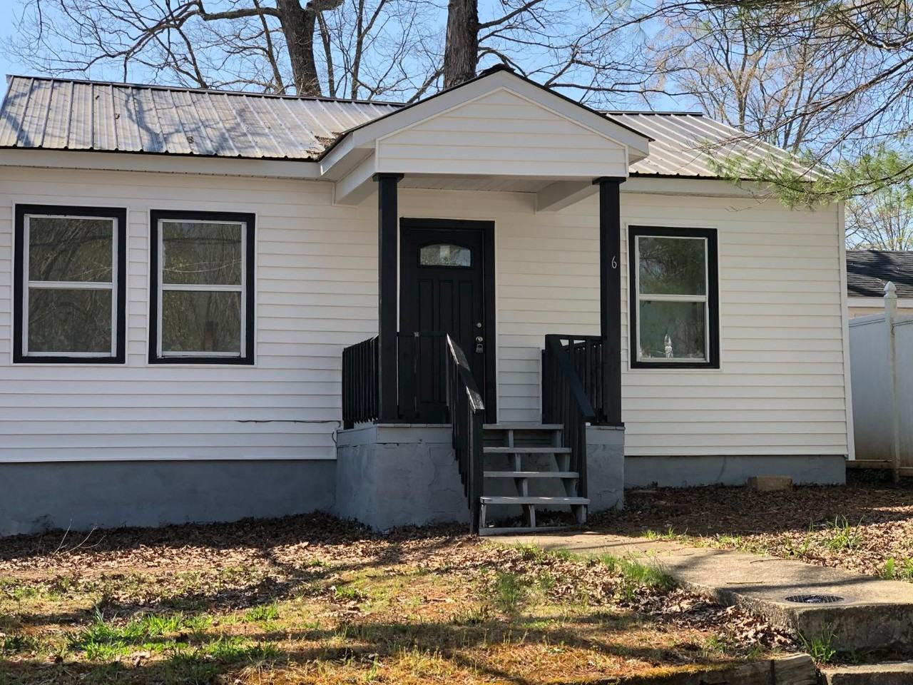 10 Circle Dr - Photo 3 of 18