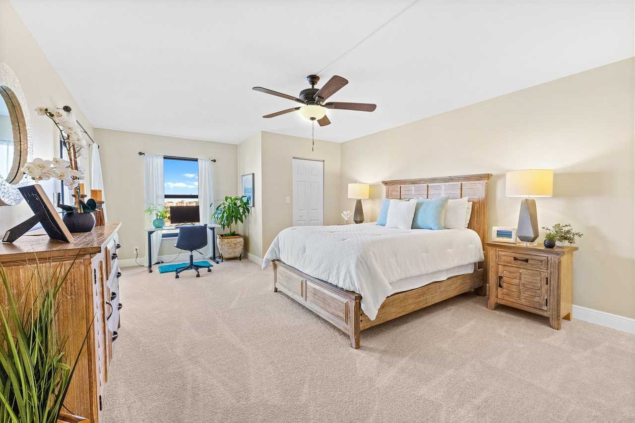 7076 Huntington Ln #802 - Photo 5 of 12