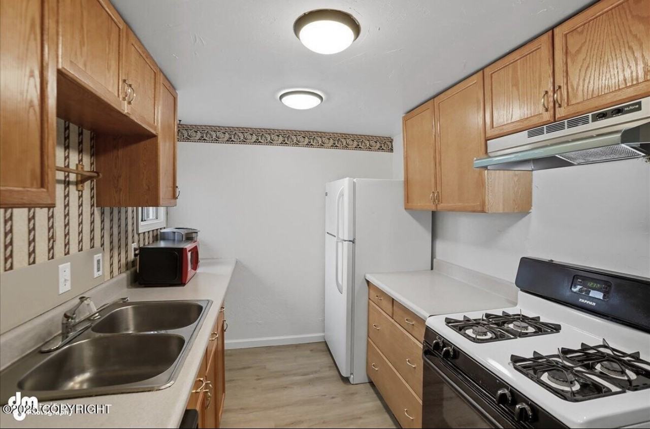 617 N Park St #NA - Photo 7 of 16