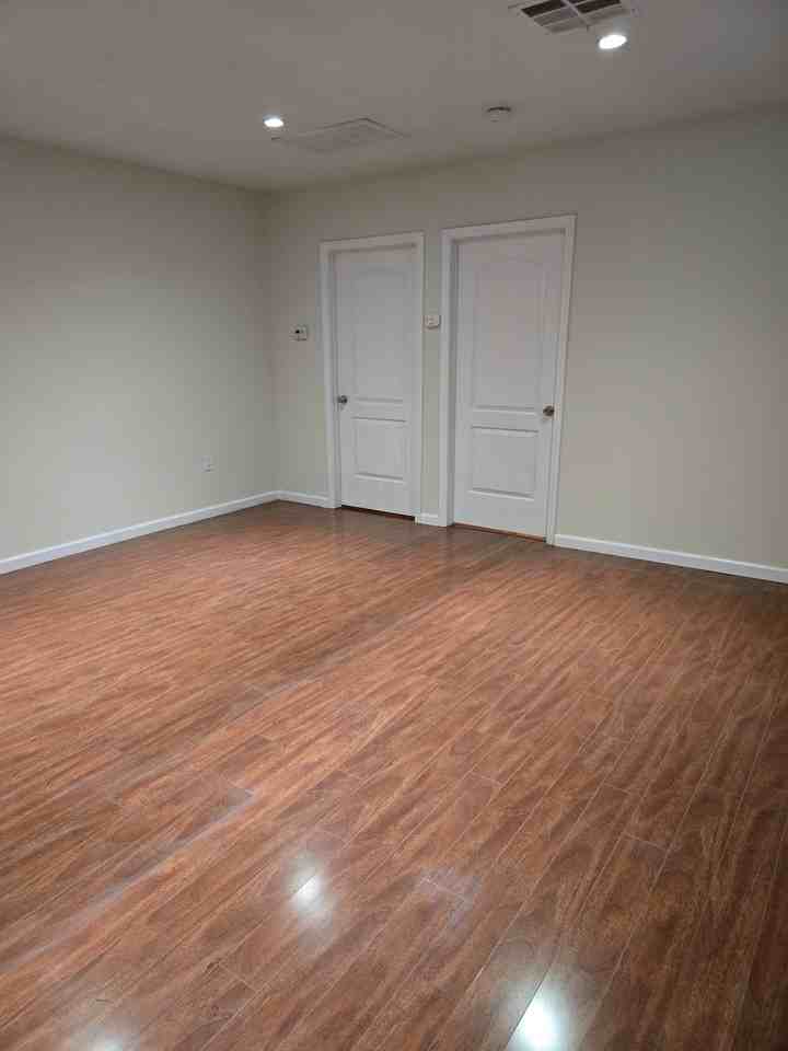 1010 Florence Pl #1012 - Photo 3 of 12