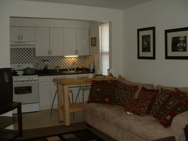 2582 Richmond Ter #2