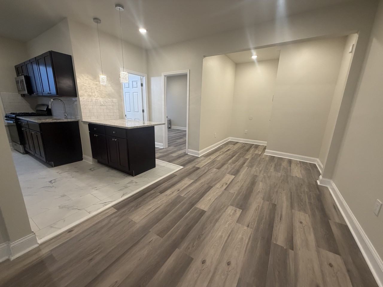 445 Washington Ave #8 - Photo 5 of 12