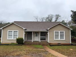 featured image of 2021 Center Rd