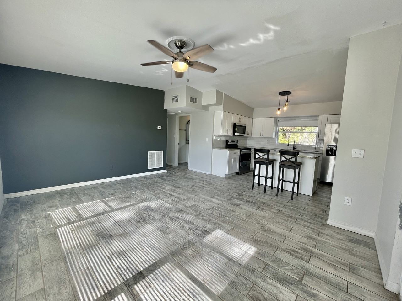 1434 Overlea St #NA - Photo 2 of 16