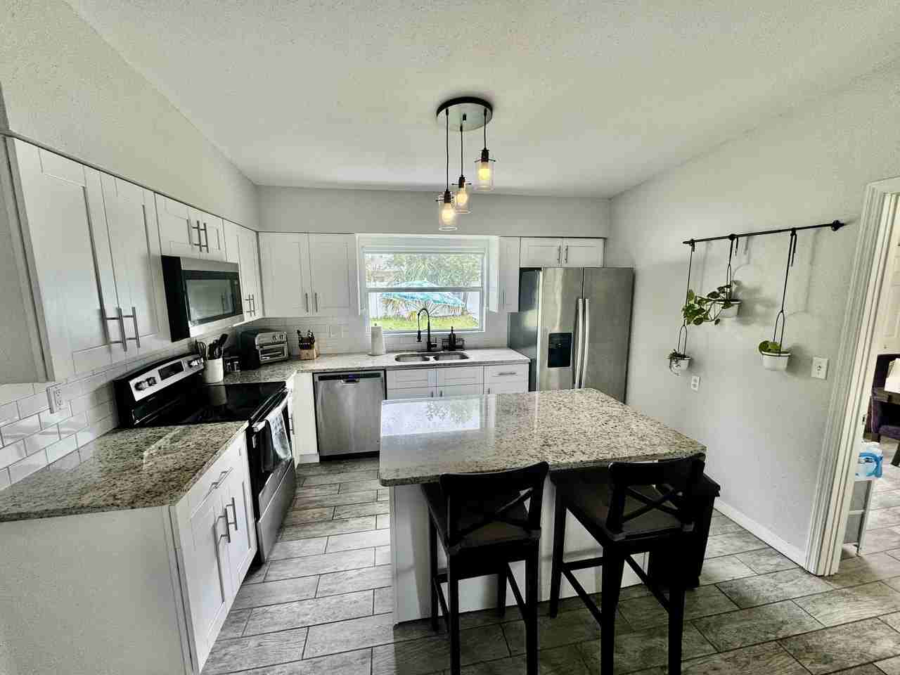 1434 Overlea St #NA - Photo 4 of 16