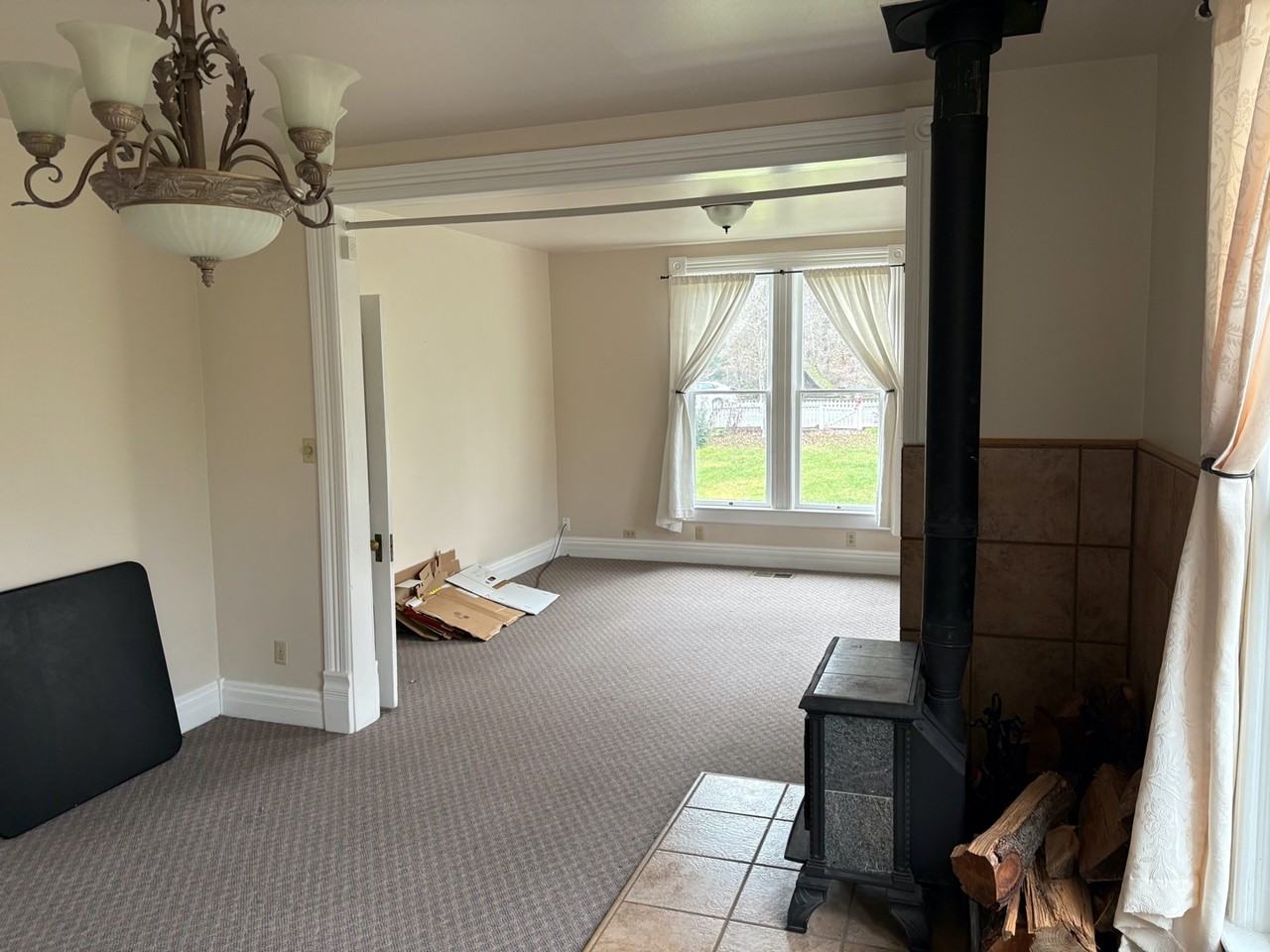 731 Main St - Photo 6 of 11