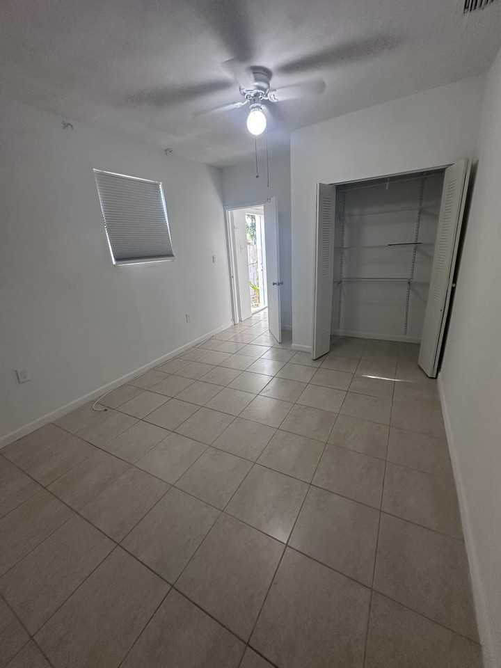 1111 Ne 204th Ter #0 - Photo 5 of 9