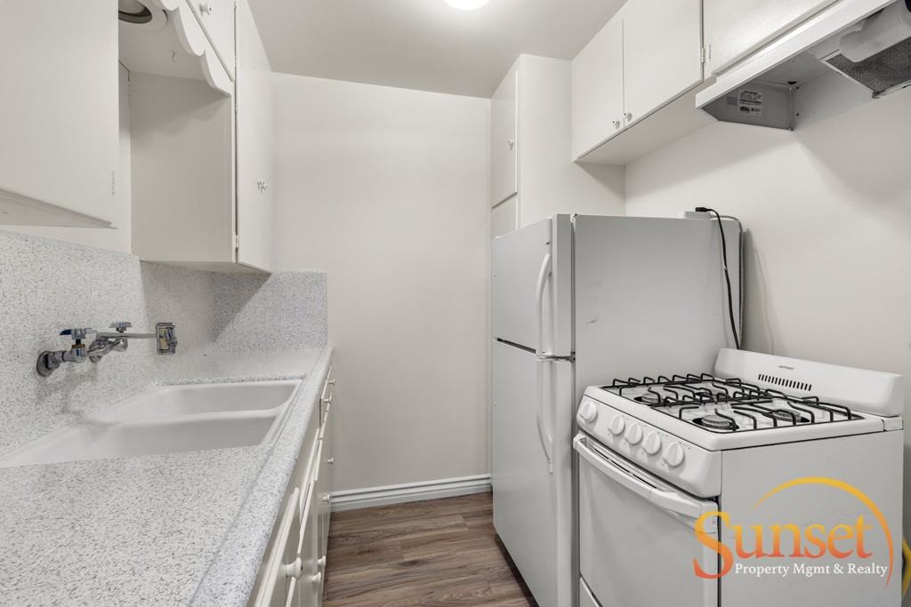 4542 55th St #4542 - Photo 6 of 14