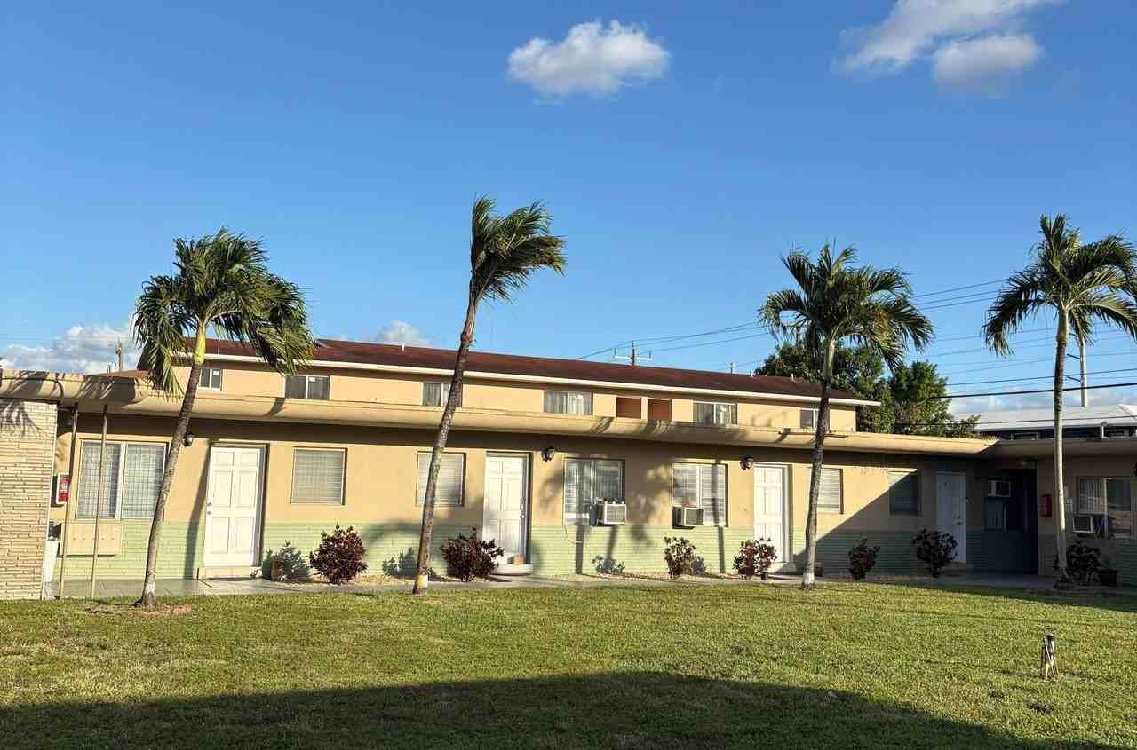 Naomi Apartments - Photo 4 of 10