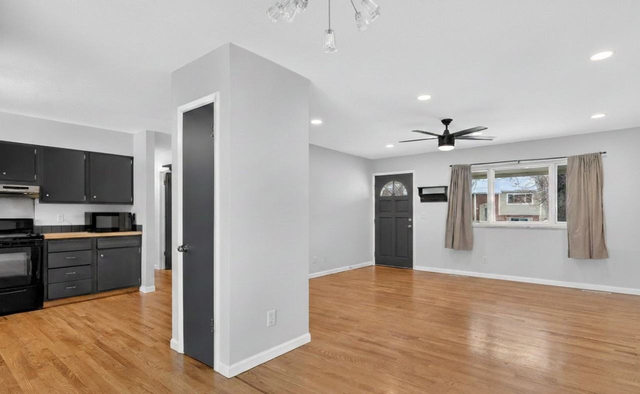 4605 Macky Way - Photo 2 of 17