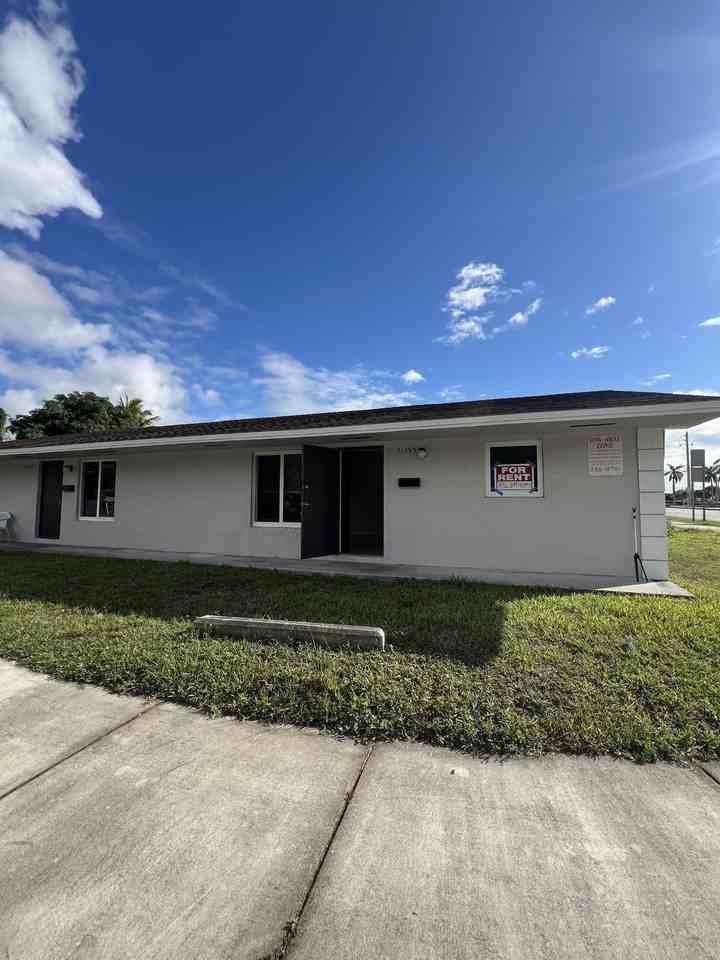 21591 Sw 115th Ave #21595 - Photo 2 of 11