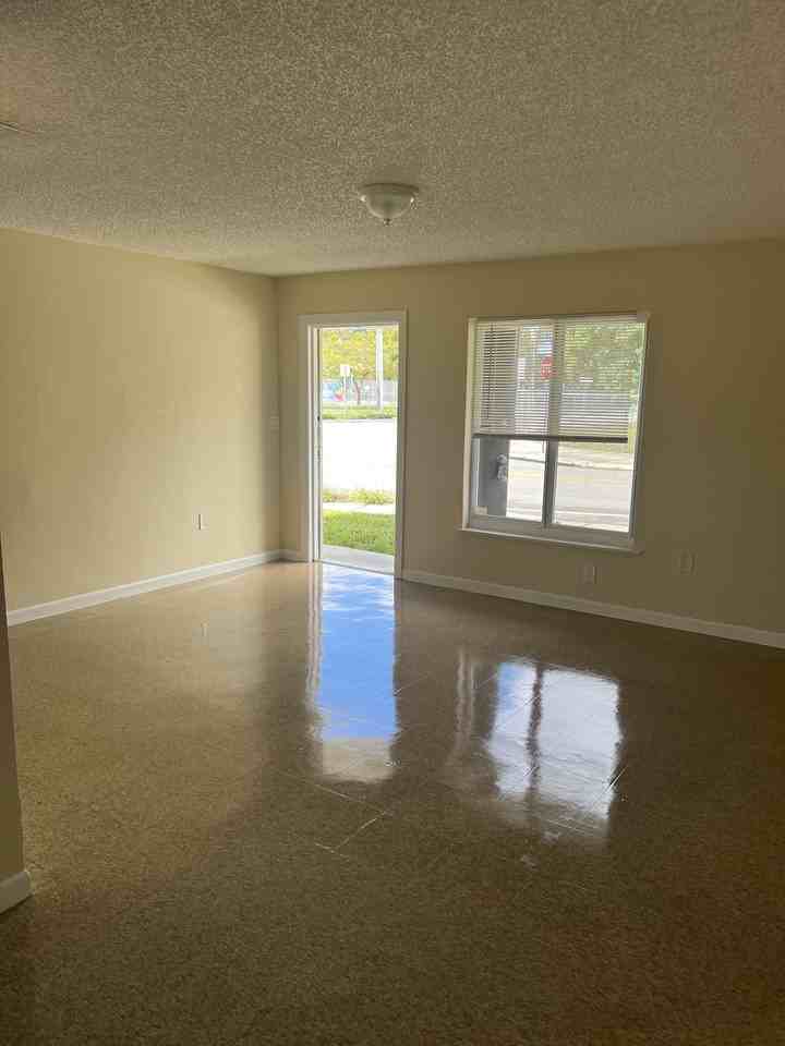 21591 Sw 115th Ave #21595 - Photo 7 of 11