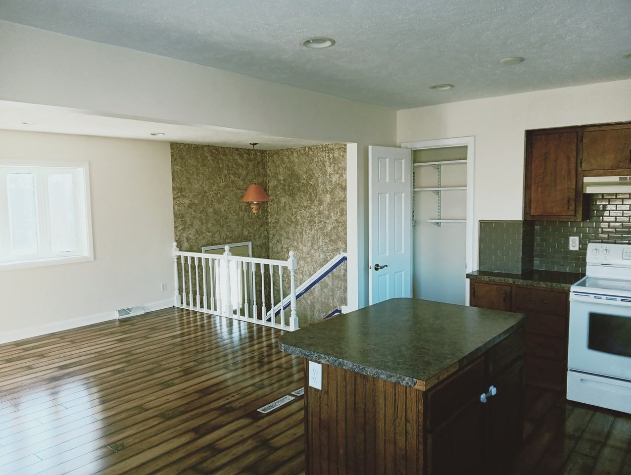 10636 Nicholas St #1 - Photo 5 of 17