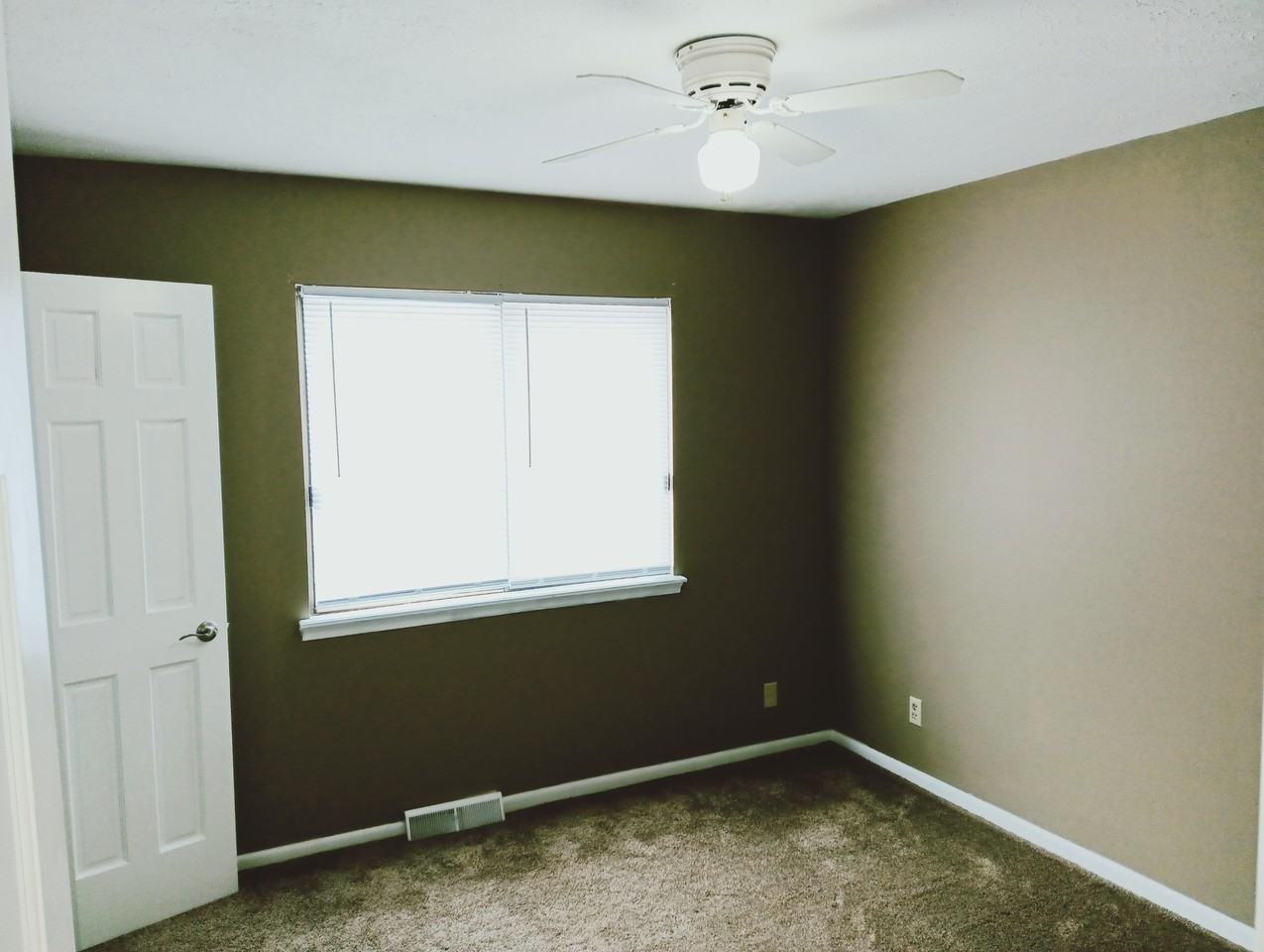 10636 Nicholas St #1 - Photo 7 of 17