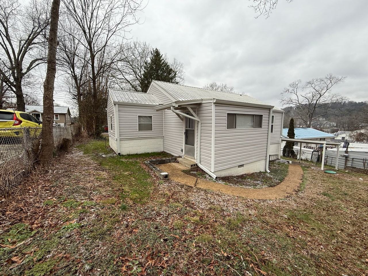 456 Warren St - Photo 2 of 20