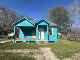 featured image of 3911 Evangeline St #1