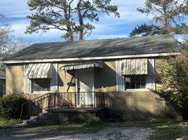 featured image of 4417 Cannon St #1