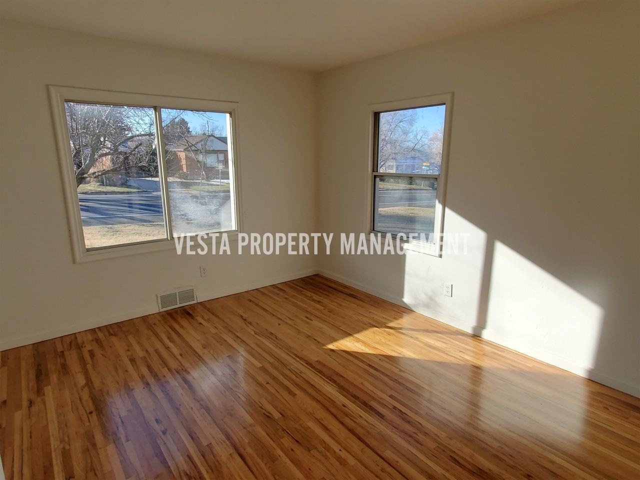 1516 36th St #1 - Photo 6 of 16