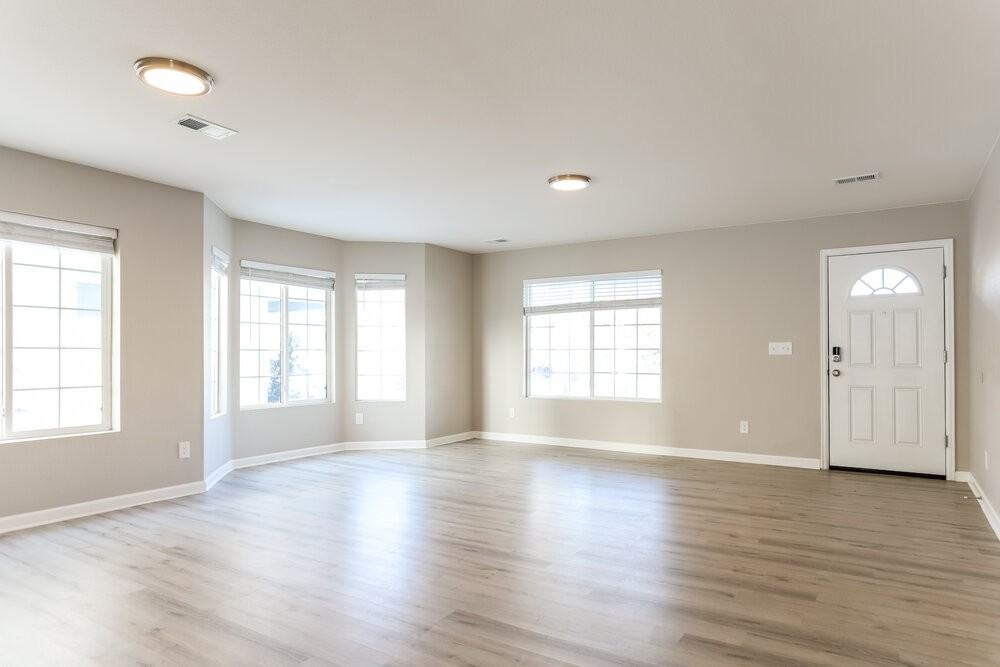 5026 Perth Ct - Photo 5 of 17