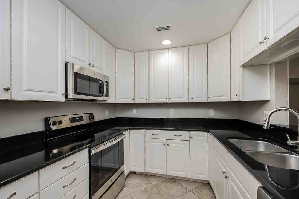 104 First Street Ct - Photo 6 of 17