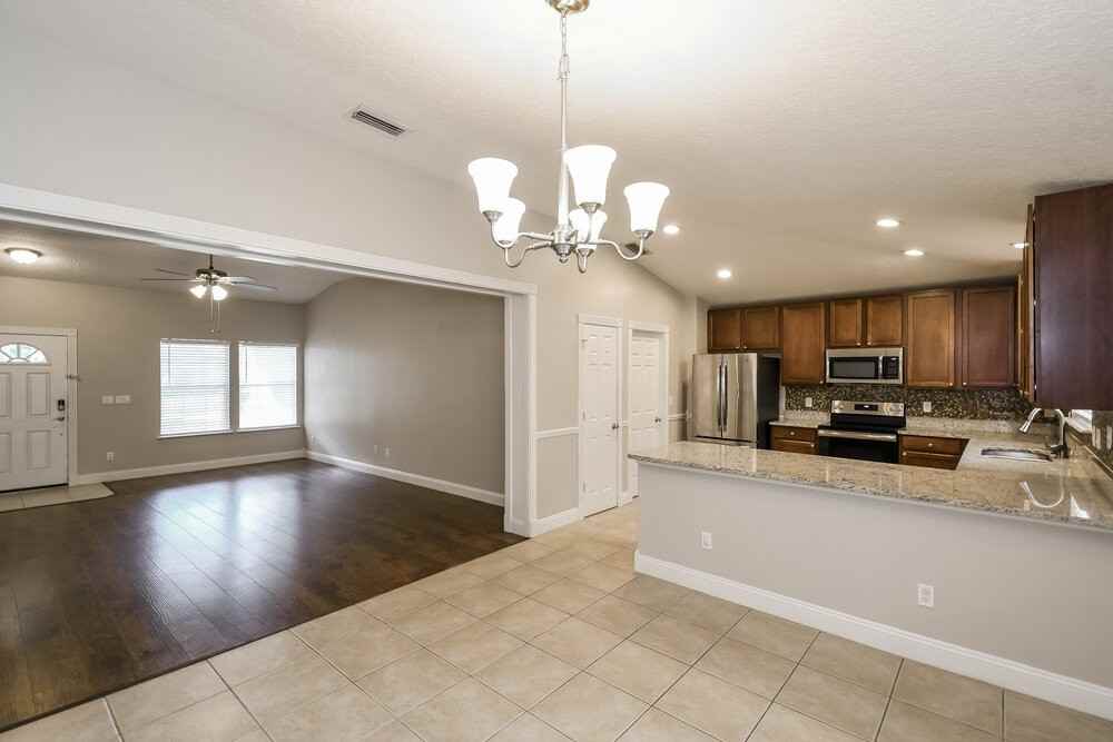 7206 Beekman Lake Dr S - Photo 6 of 16