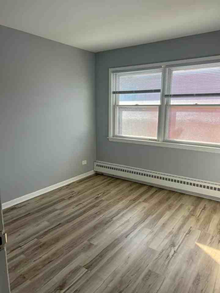 390 Executive Dr #302 - Photo 7 of 8