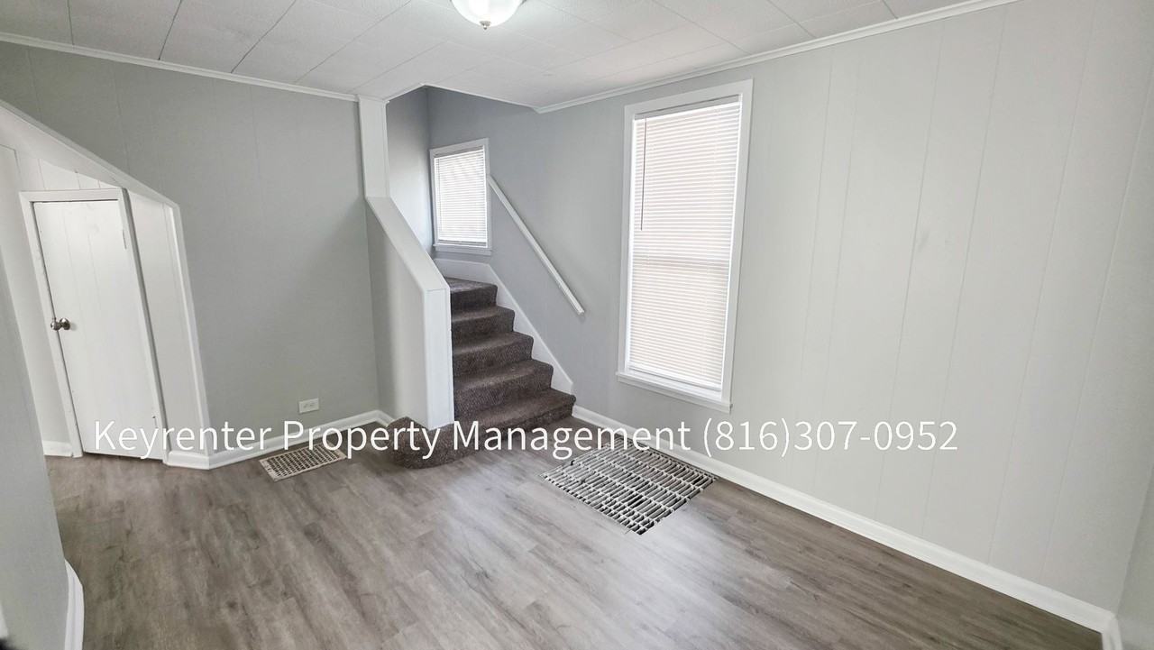 142 N Bellaire Ave - Photo 4 of 28