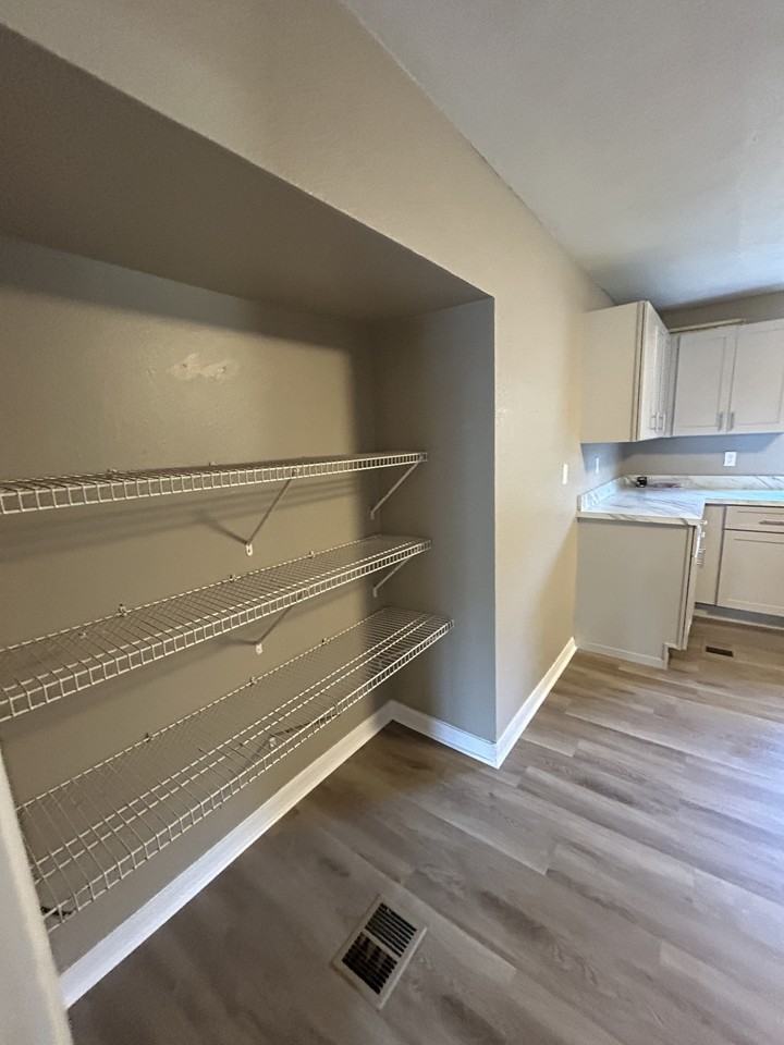 2420 TanglewoodMain House #1 - Photo 7 of 13