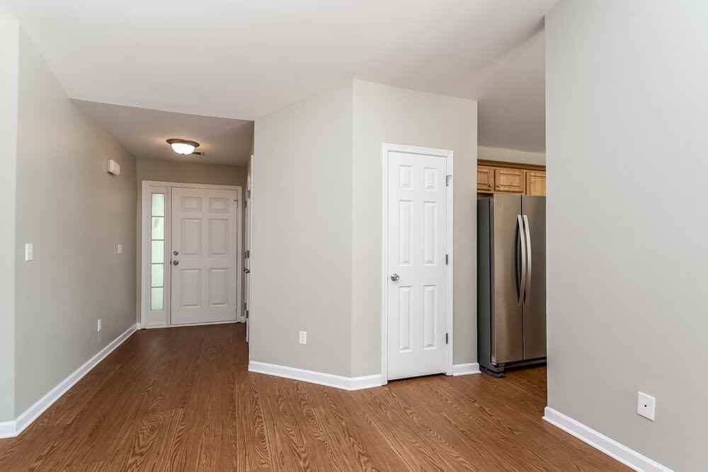 172 Lantana Dr - Photo 4 of 17