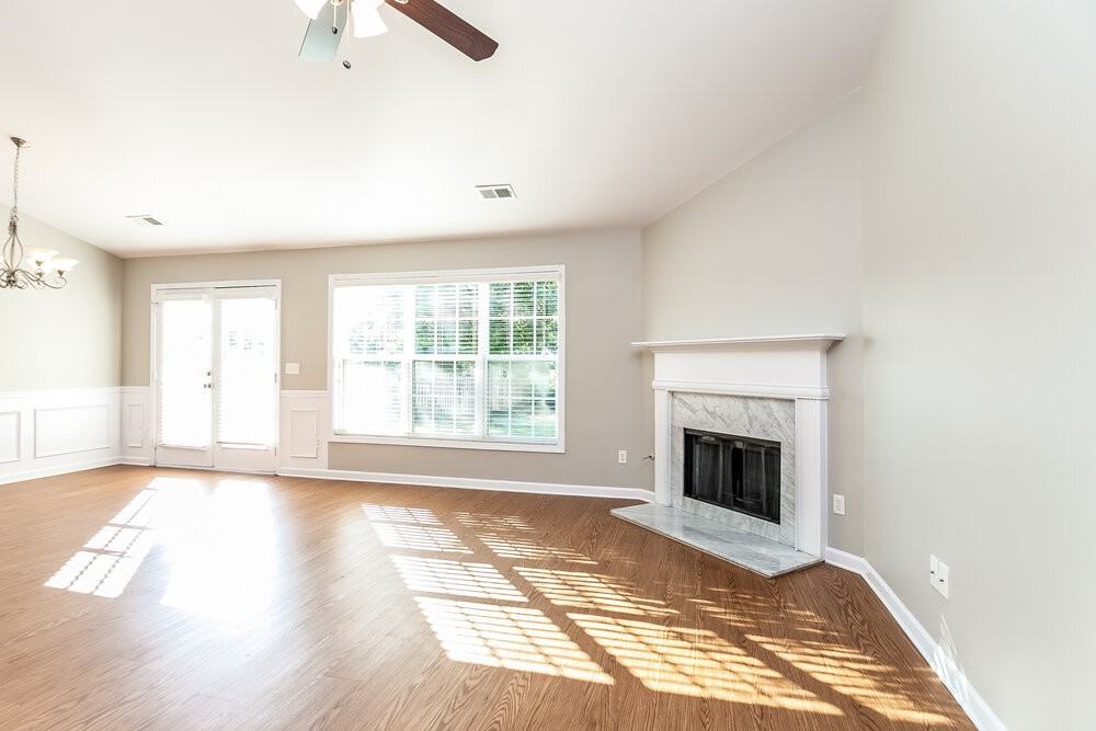 172 Lantana Dr - Photo 5 of 17