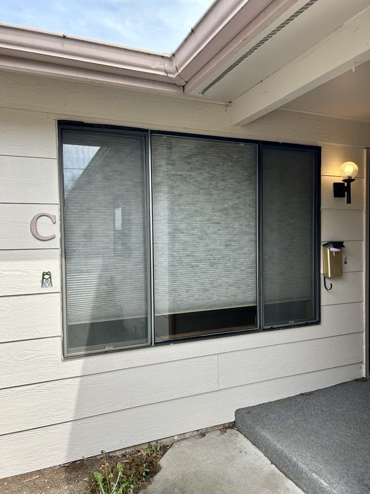 908 Liberty St #C - Photo 3 of 10