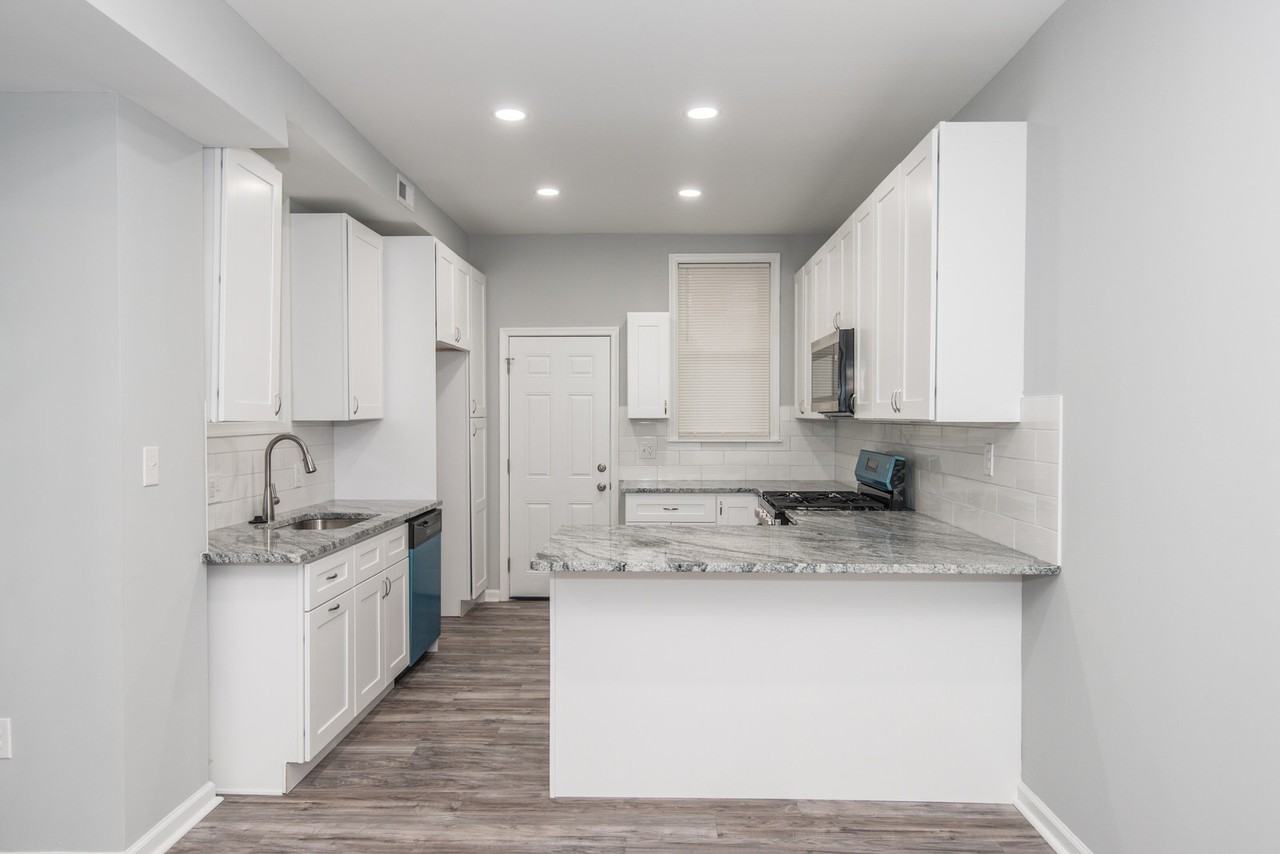 4644 N 12th St #1 - Photo 4 of 11