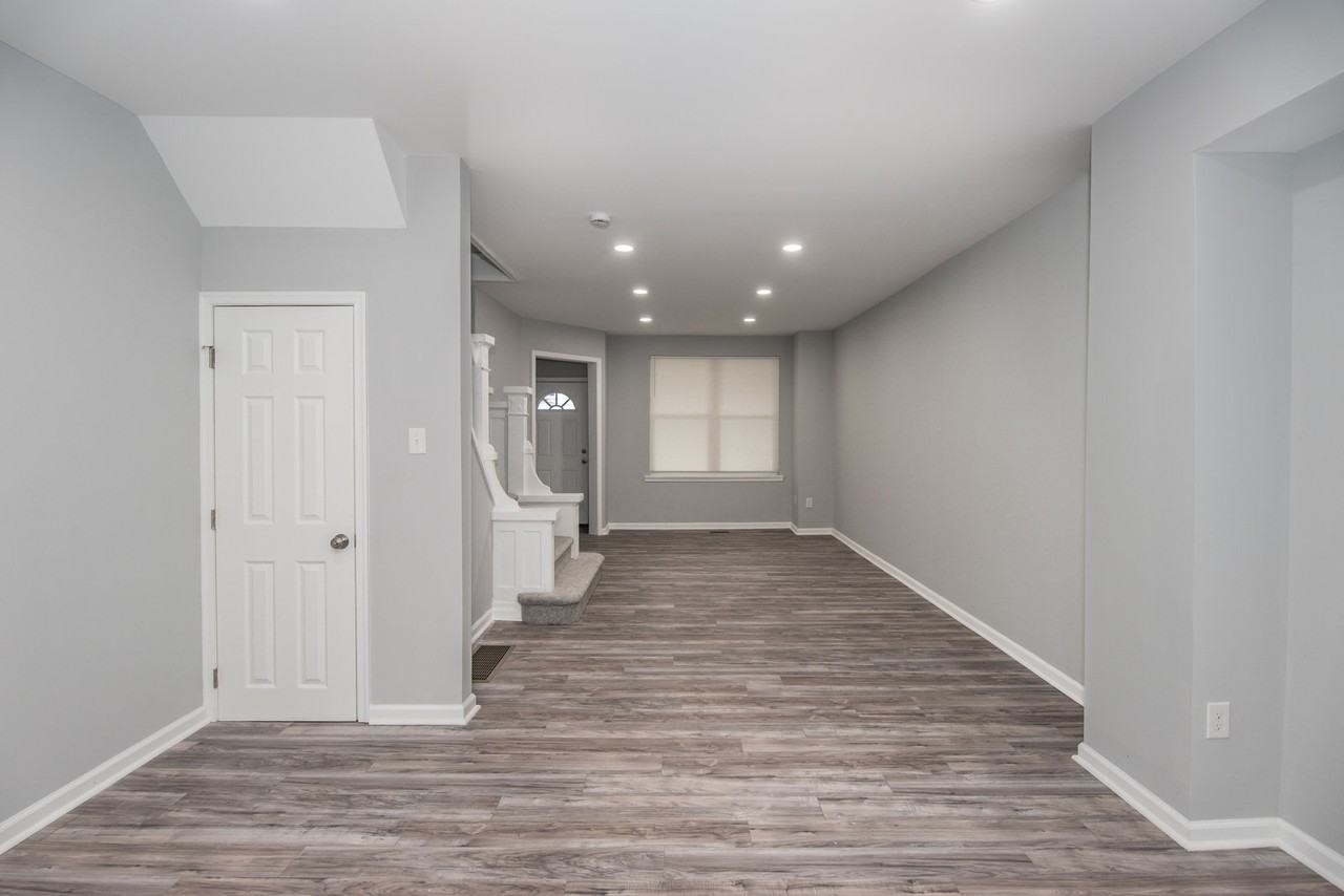 4644 N 12th St #1 - Photo 5 of 11