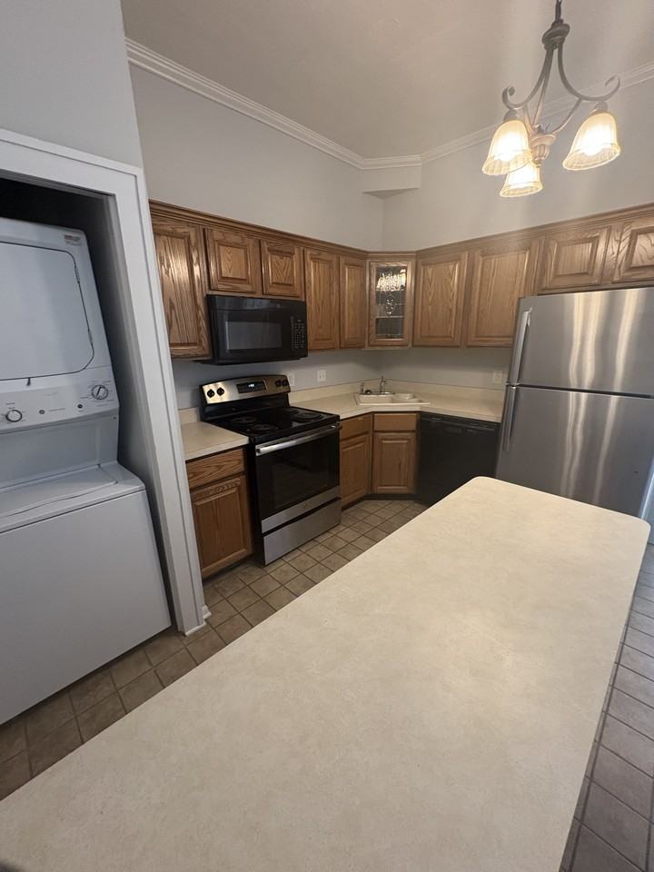 125 E Maumee St #1 - Photo 3 of 7