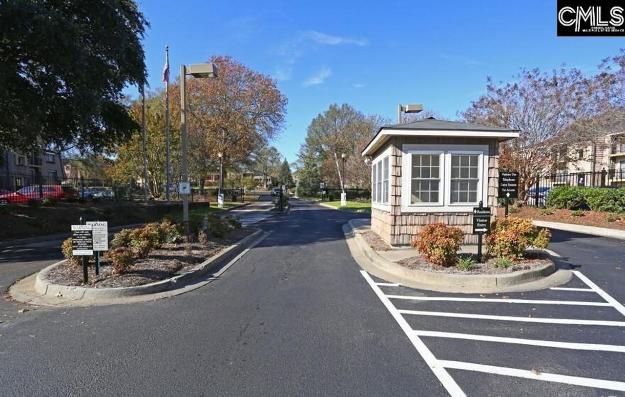 423 Old Manor Rd - Photo 2 of 14