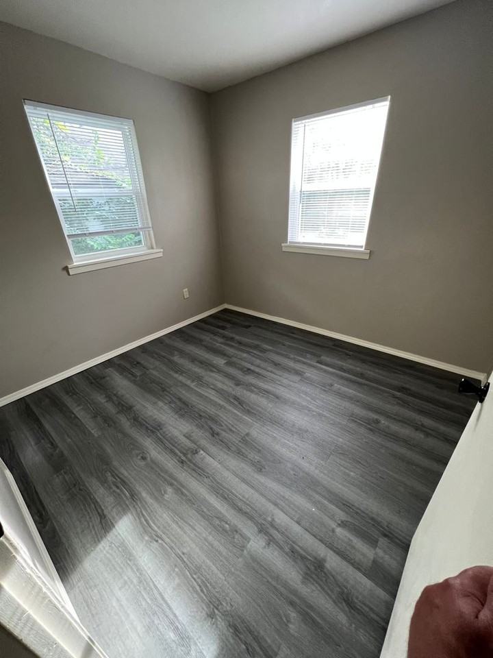 1029 South St - Photo 2 of 8