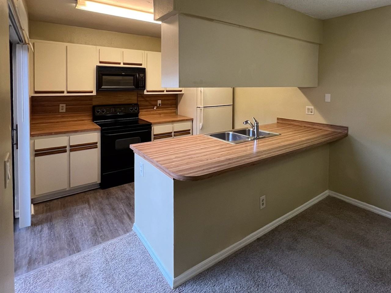 5271 Cypress Ct - Photo 4 of 15