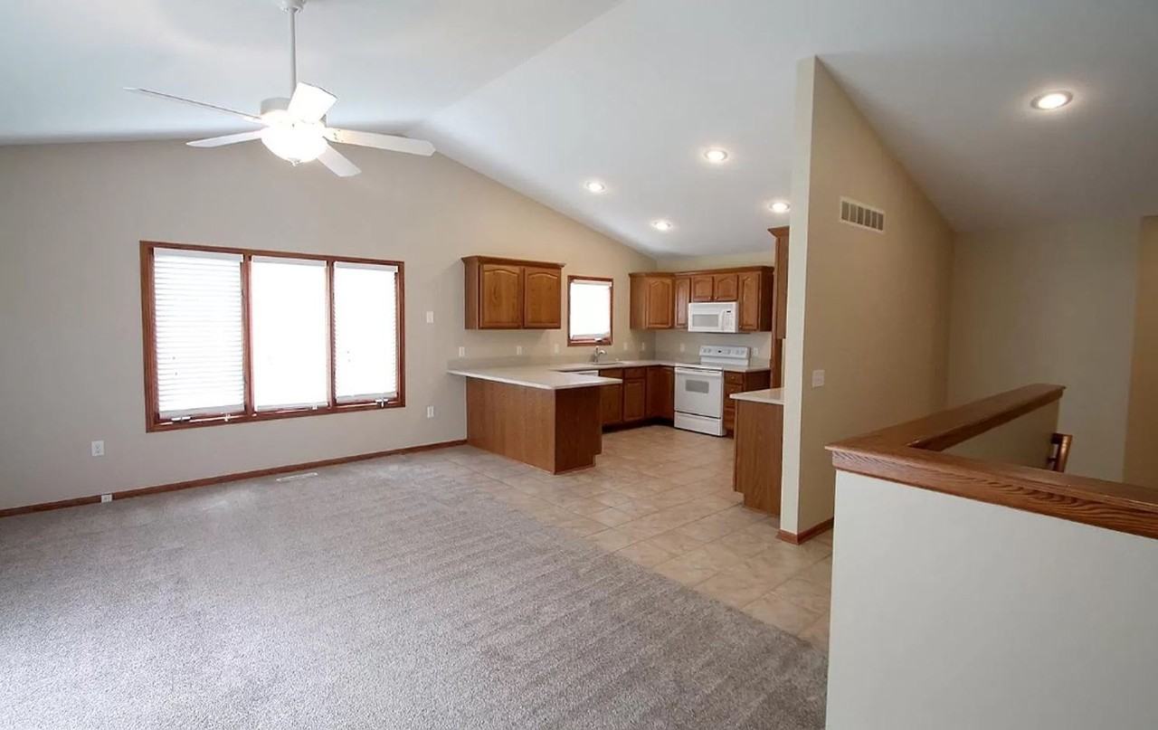 3001-3015 SE Grant St. - Photo 4 of 15