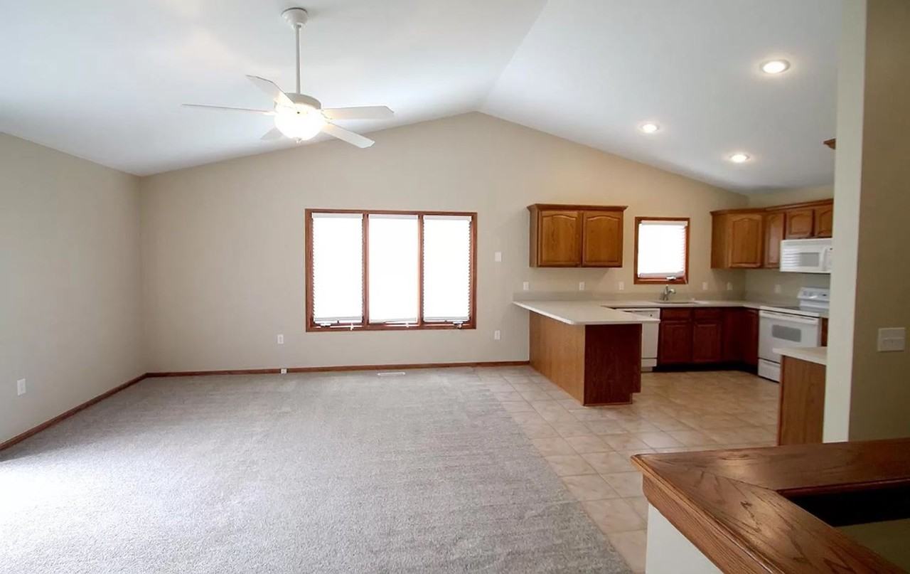 3001-3015 SE Grant St. - Photo 5 of 15