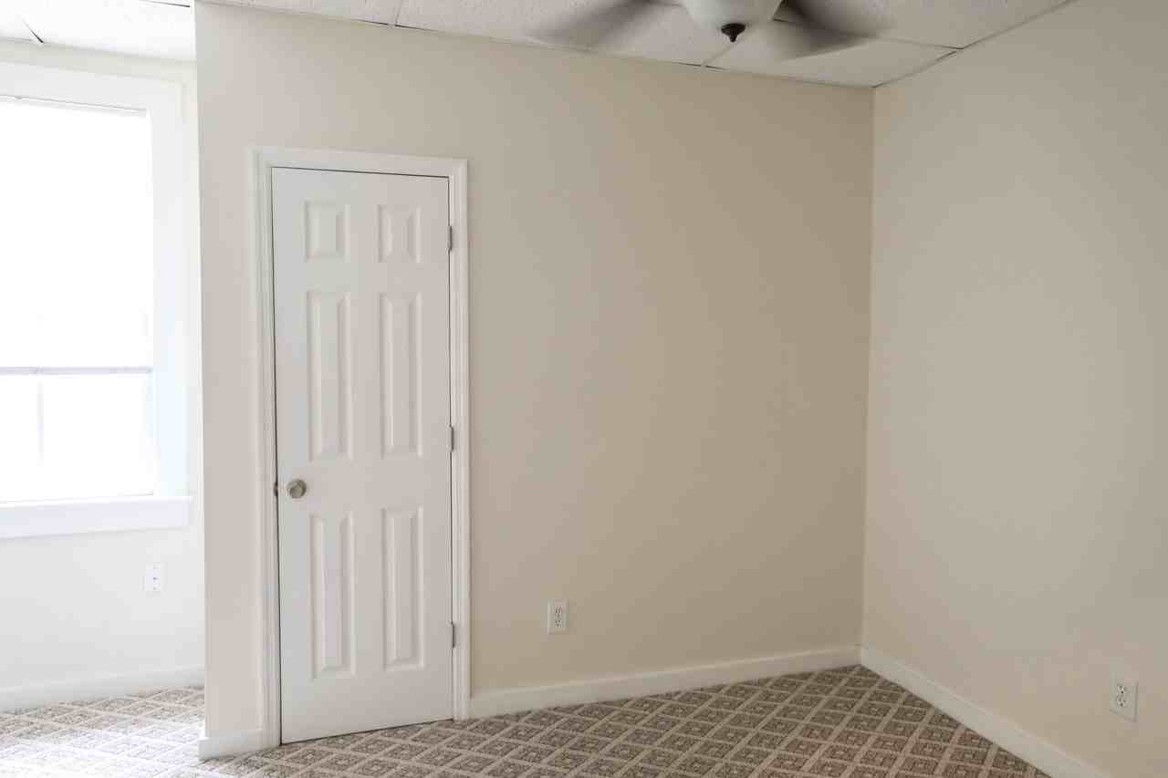 561 Rutledge Ave #B - Photo 7 of 18