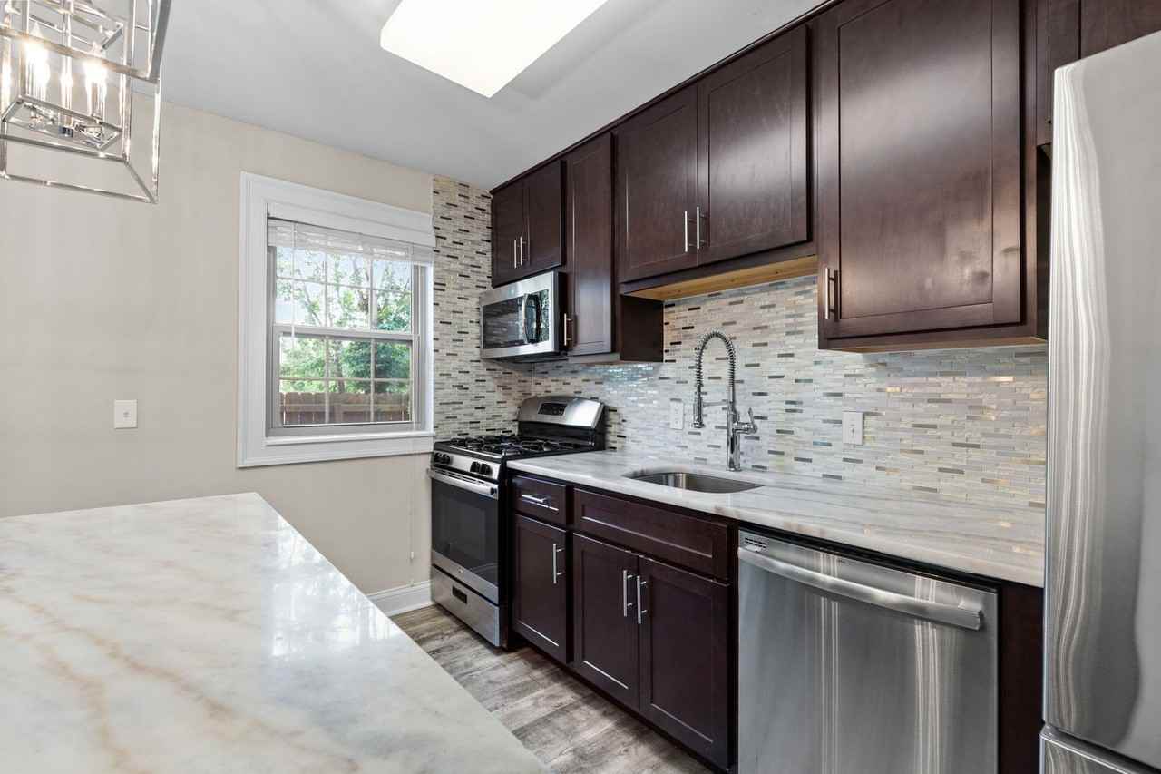 550 S. Clay - Photo 5 of 17