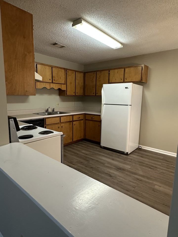 1428 Central Ln #1 - Photo 2 of 13