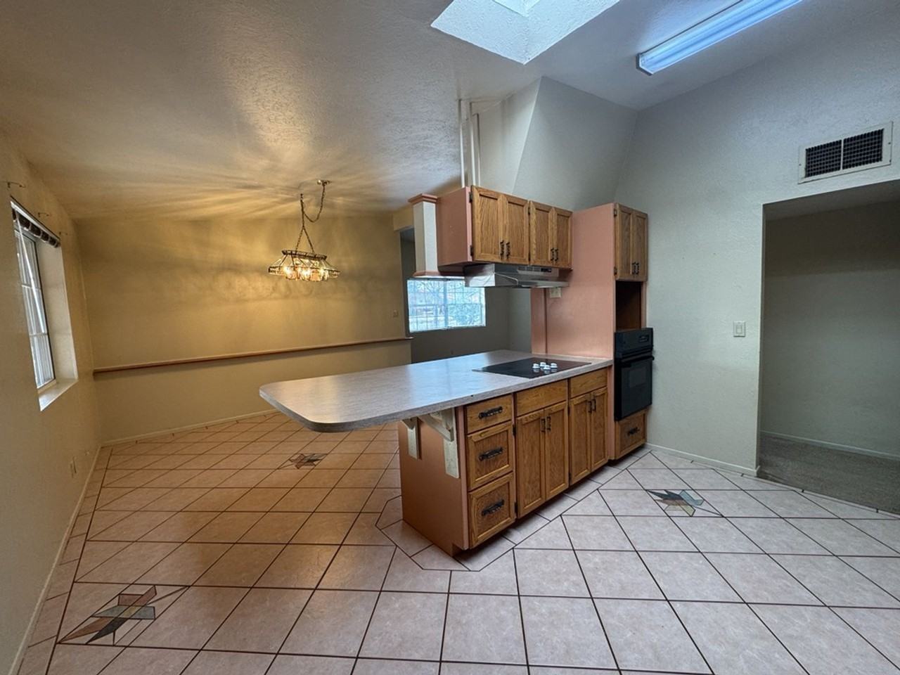 1401 Bella Vista Dr - Photo 7 of 23