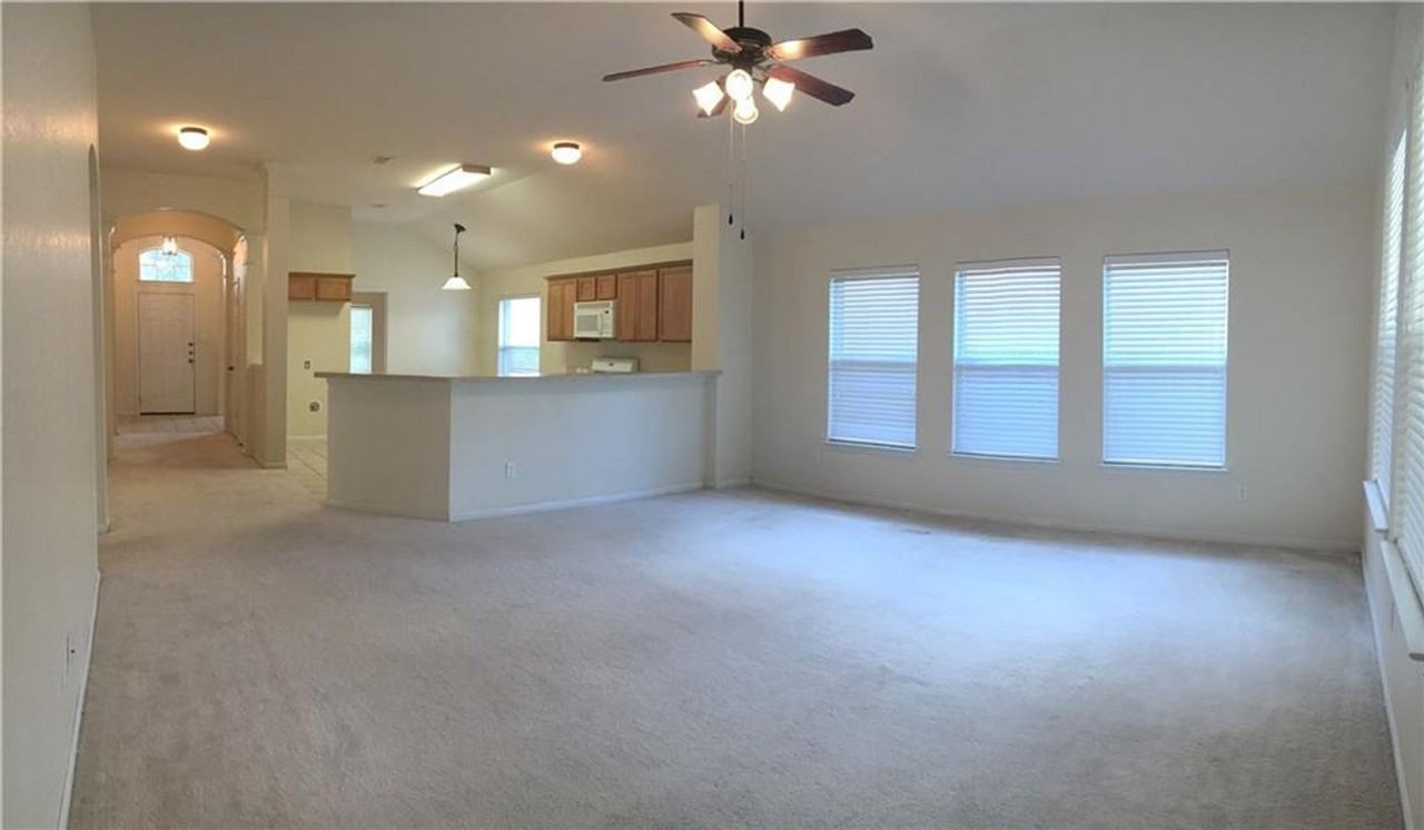 13212 Kenswick Dr - Photo 3 of 26