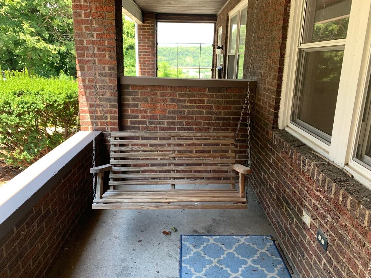 1876 Morningside Ave - Photo 4 of 15