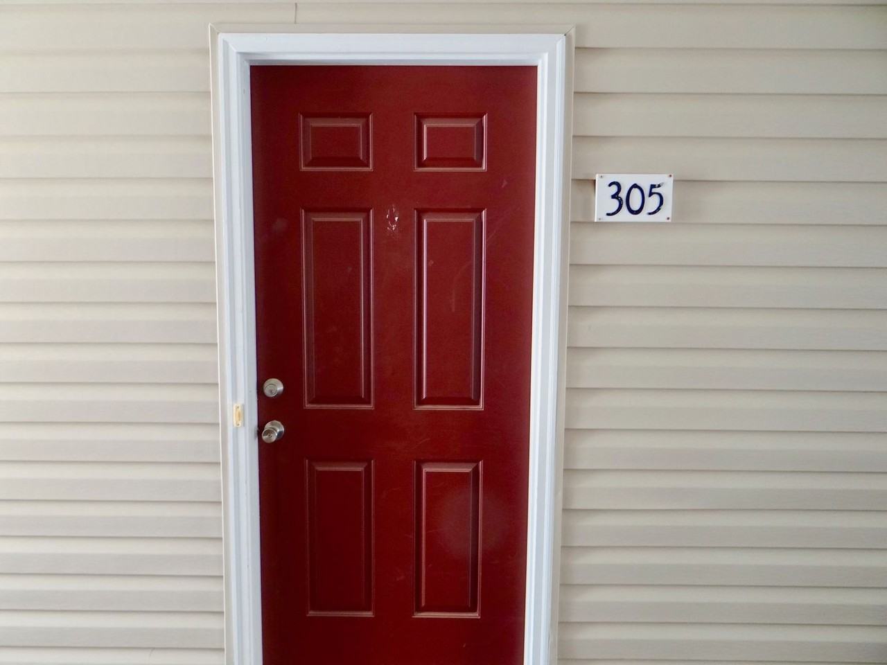 2080 Cross Gate Blvd - Photo 3 of 10