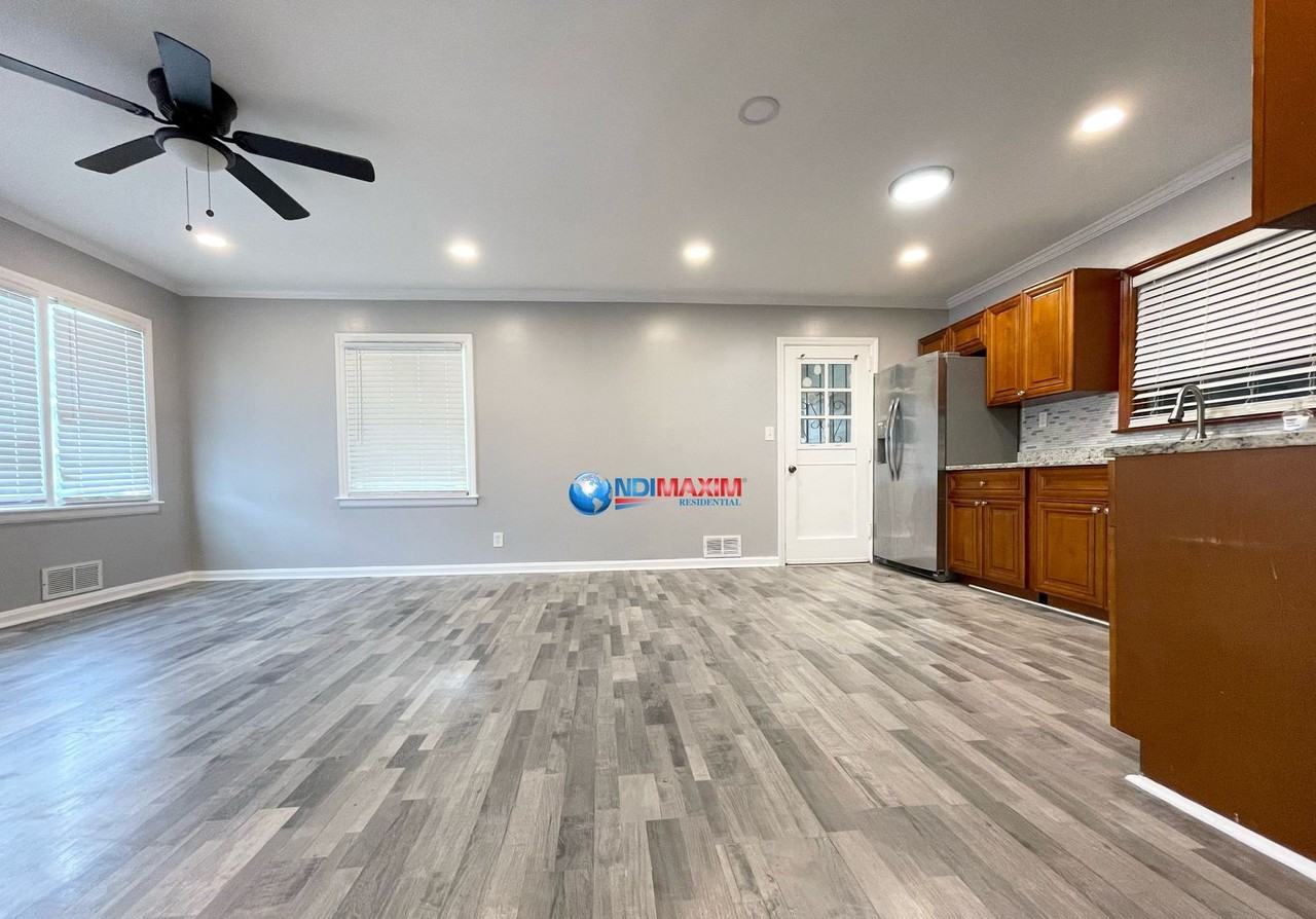 3033 Belvedere Ln - Photo 6 of 16